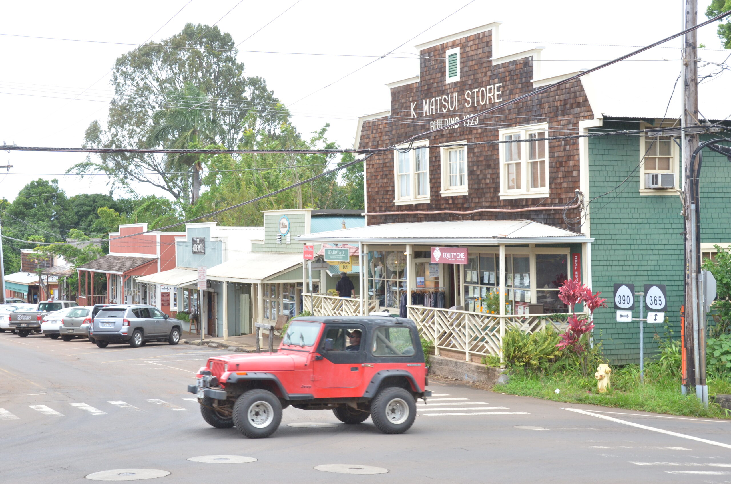 Makawao Avenue