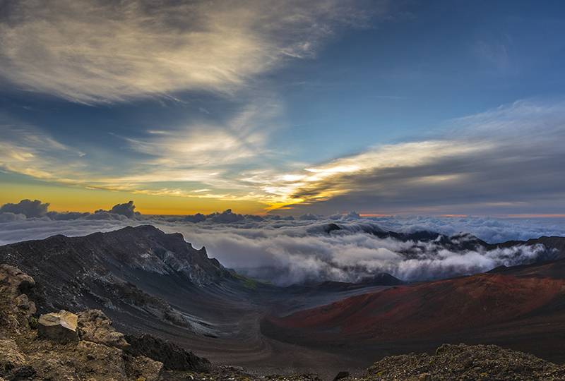 Watch the sunrise with your family on Maui